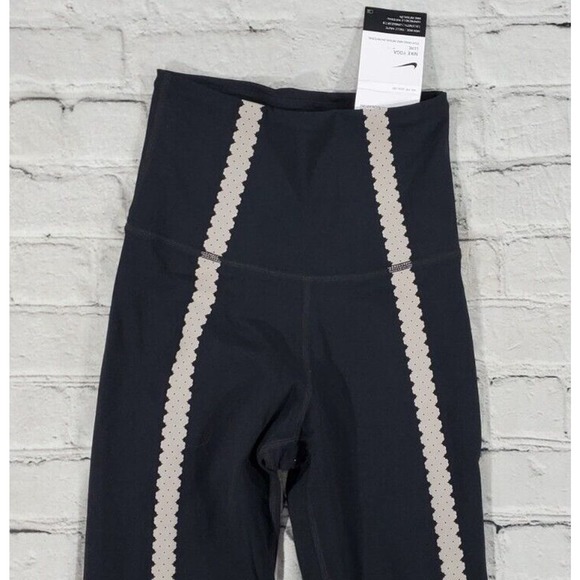 Nike YOGA LUXE High Waist 7/8 Length Leggings DA1061-010 WOMENS SIZE XXS - Picture 4 of 7